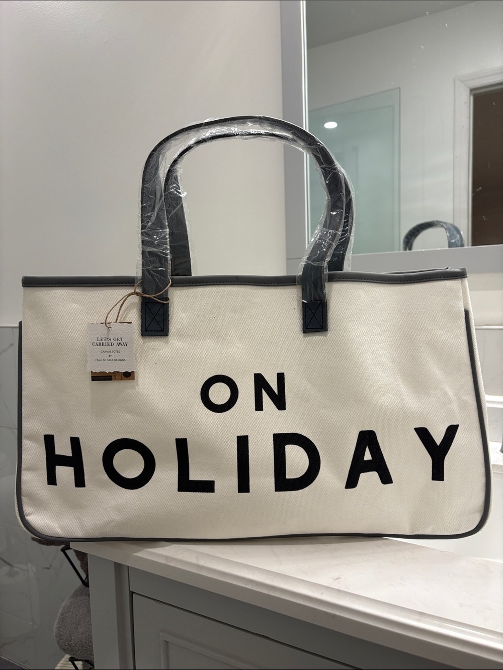 “On Holiday” Canvas Tote Bag - White with Black Trim
NWT